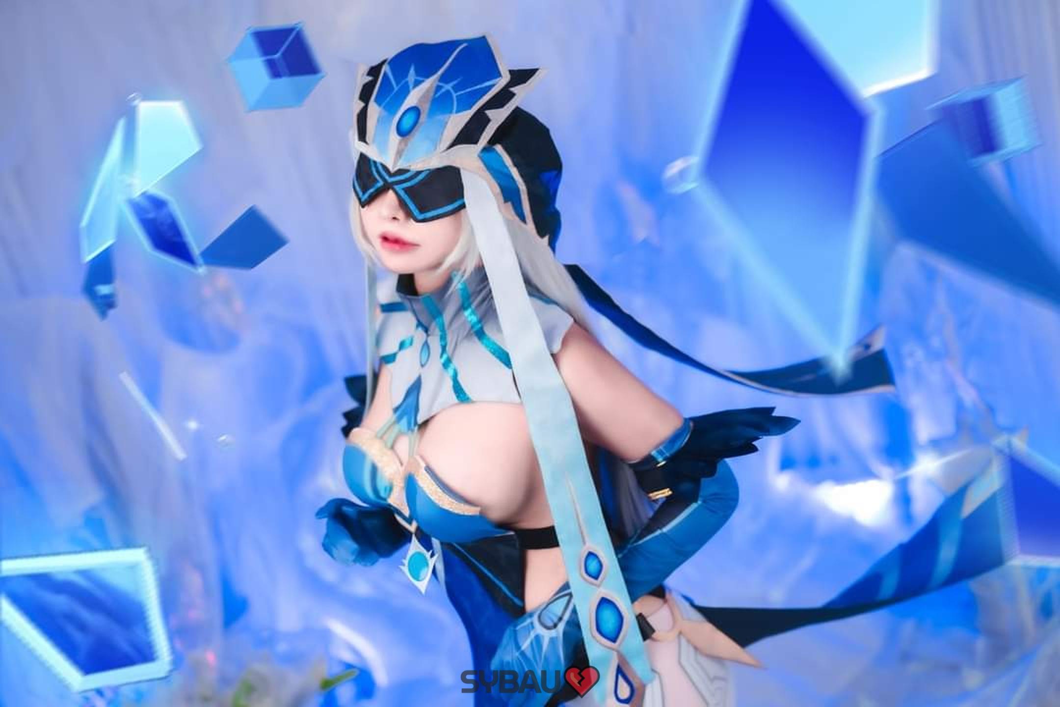 Meenfox cosplay Mirror Maiden Genshin Impact 2