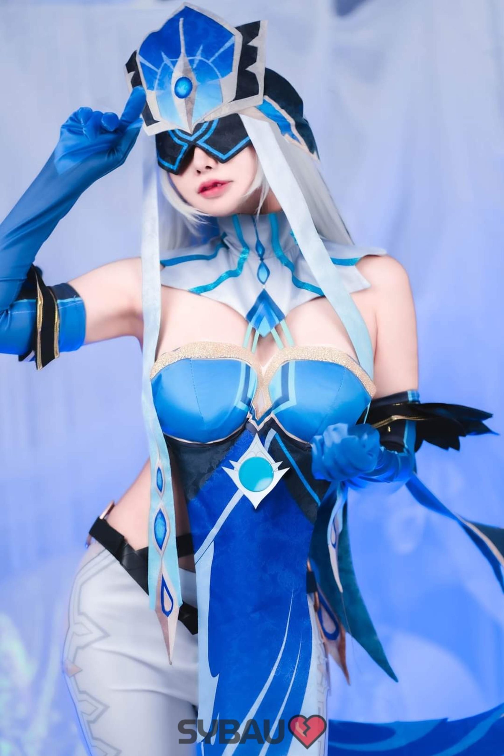 Meenfox cosplay Mirror Maiden Genshin Impact 3 scaled