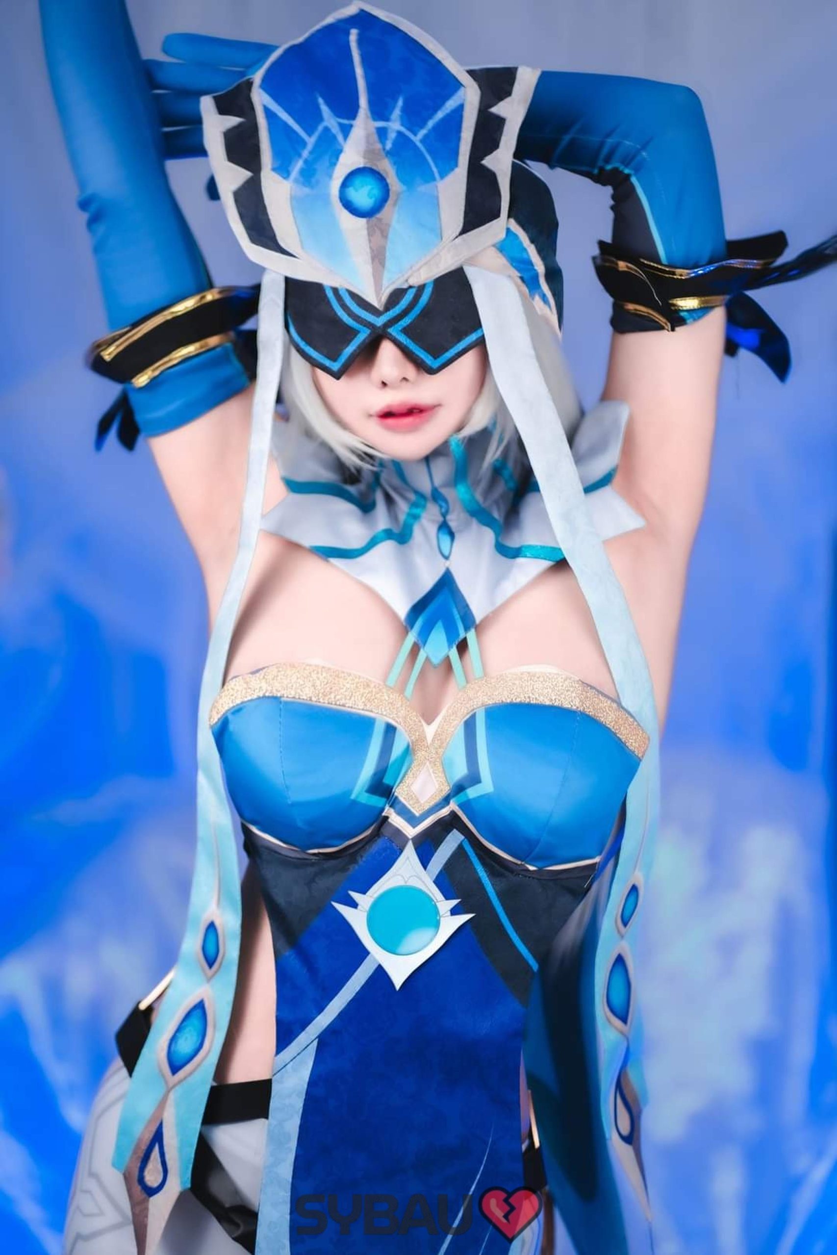 Meenfox cosplay Mirror Maiden Genshin Impact 5 scaled