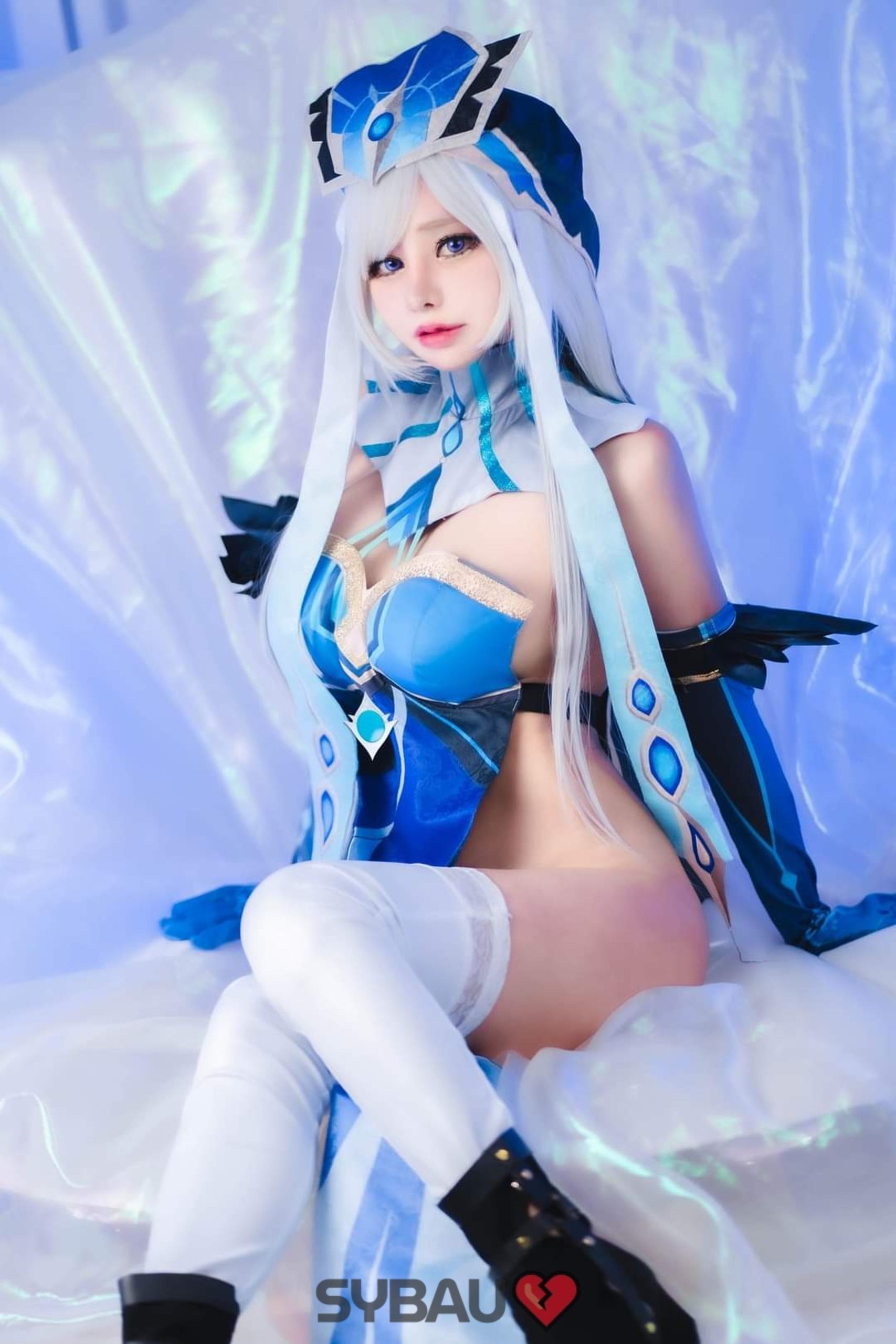 Meenfox cosplay Mirror Maiden Genshin Impact 8 scaled