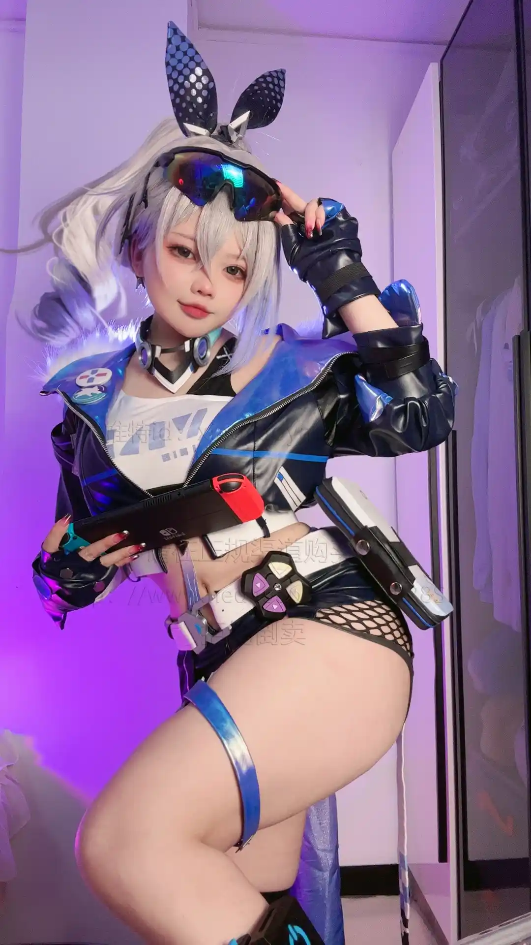 小瑶幺幺 xiaoyaoyaoyao12 cosplay Silver Wolf – HonkaiStar Rail 13