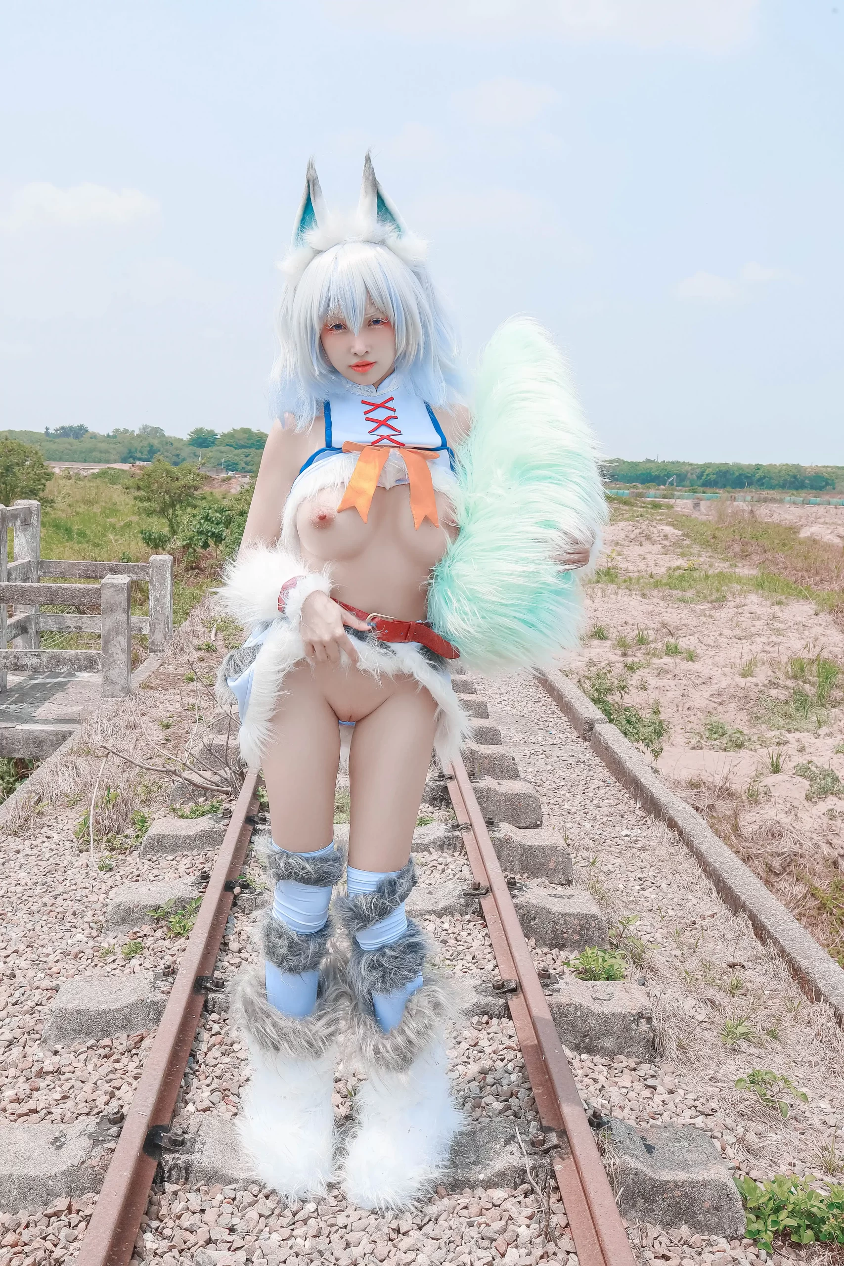 慕慕Momo Setsuna Cosplay – The Ice Wolf Princess Just Froze Your Soul and Melted Your Pants ♡ | Redo of Healer  