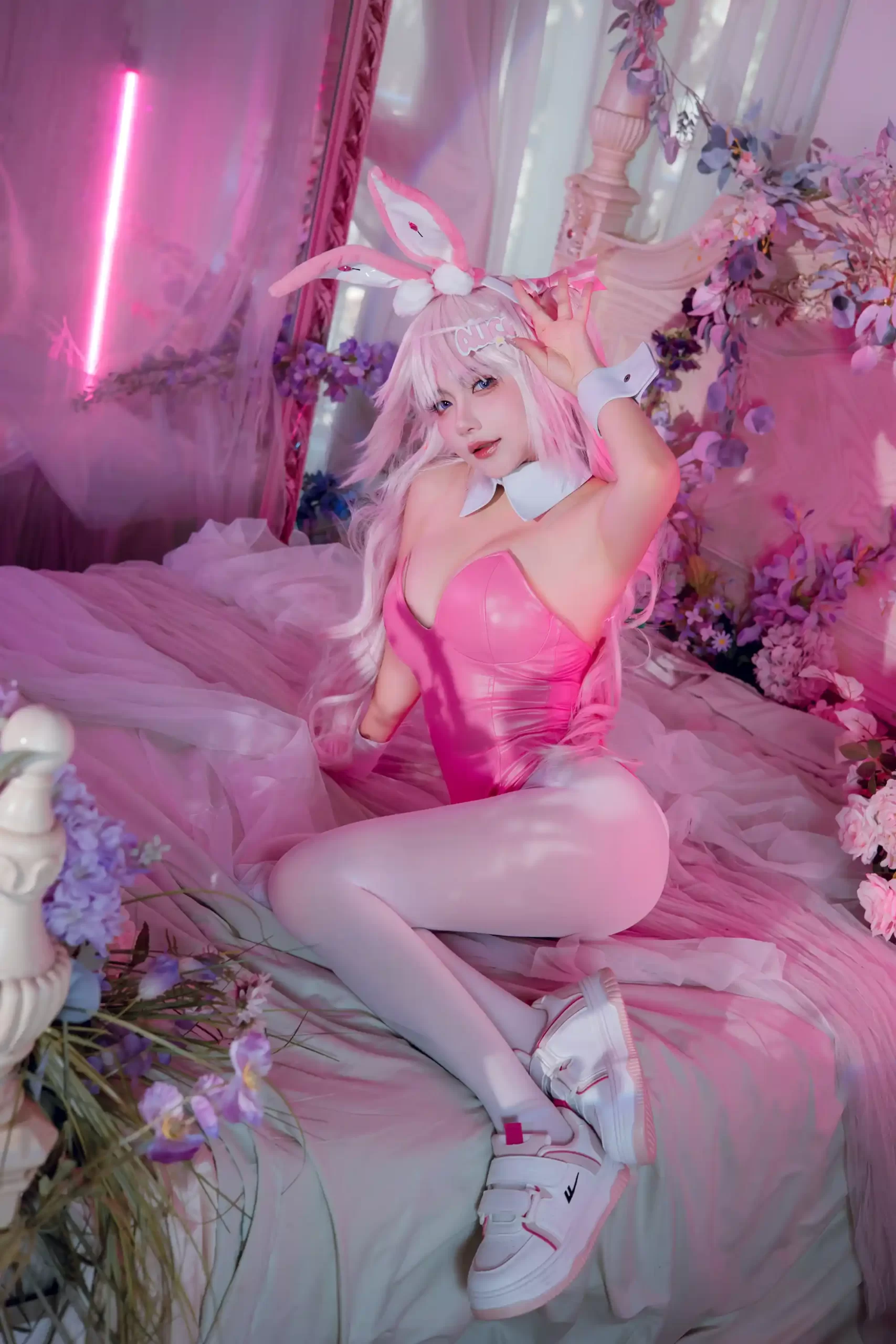 是一只熊仔吗 Shi yi zhixiong zi ma cosplay Alice NIKKE 45 scaled