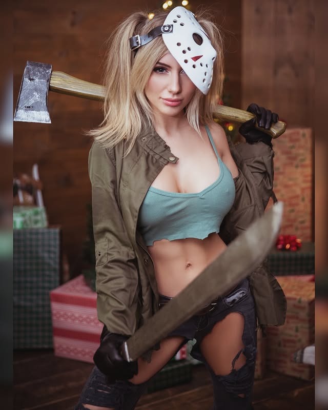 Liz Katz @lizkatzgames 19