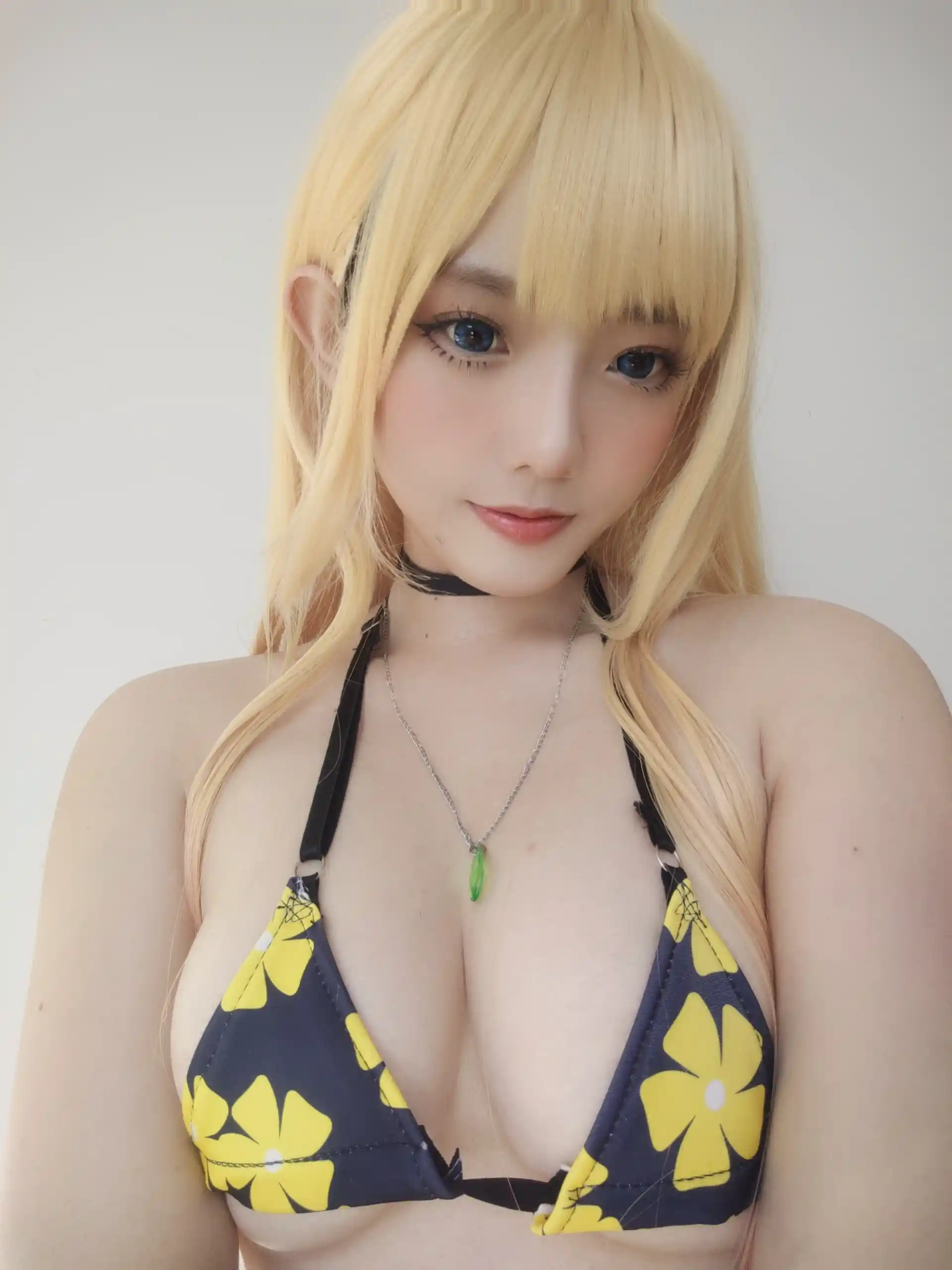 Messie Huang写真 cosplay Marin Kitagawa Sono Bisque Doll 26