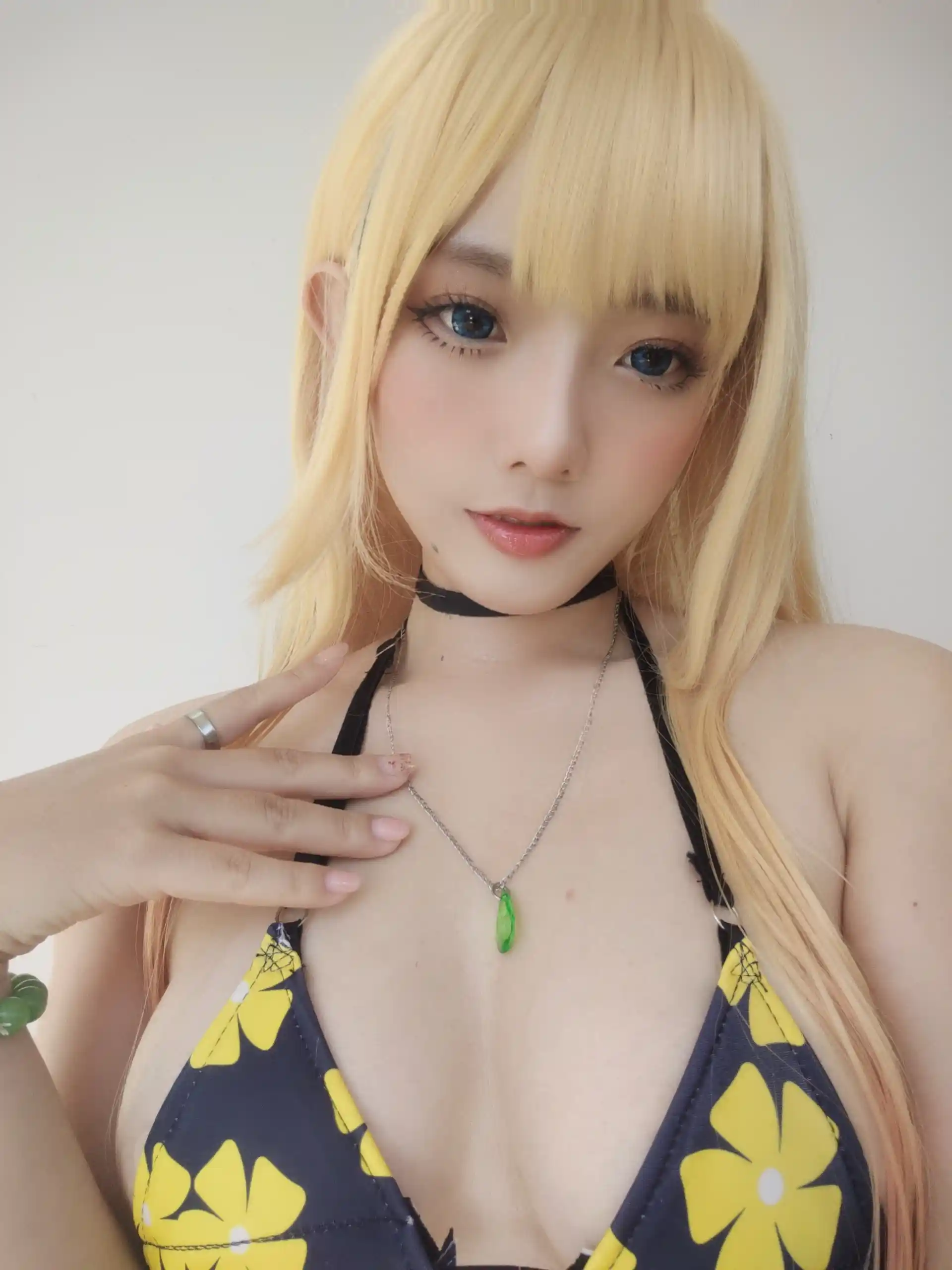 Messie Huang写真 cosplay Marin Kitagawa Sono Bisque Doll 27