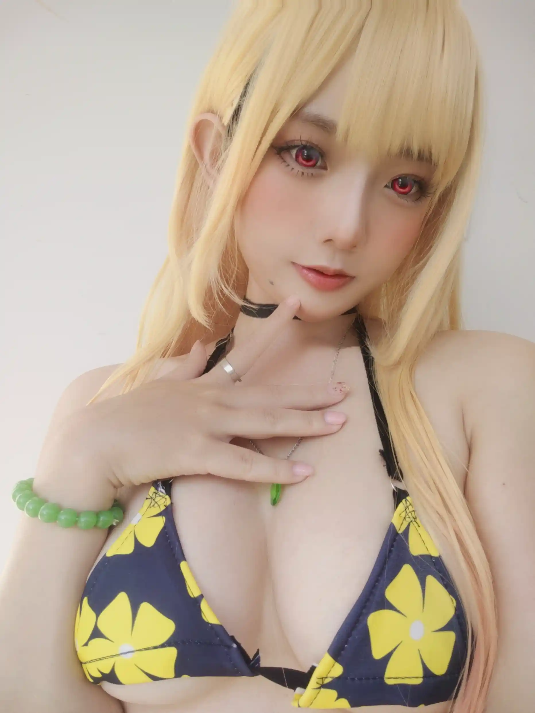 Messie Huang写真 cosplay Marin Kitagawa Sono Bisque Doll 30