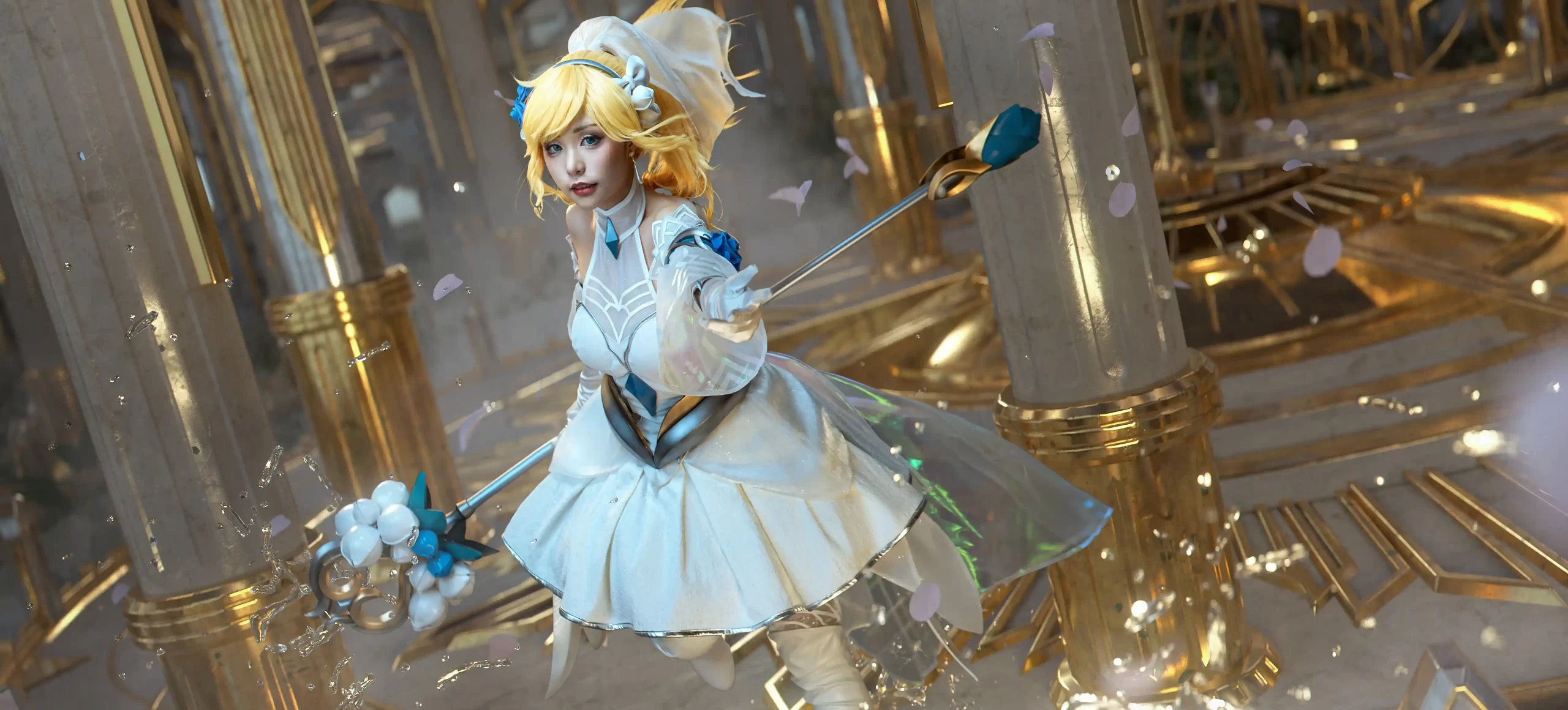 Nekokoyoshi 爆机少女喵小吉 cosplay Lux League of Legends 43 scaled