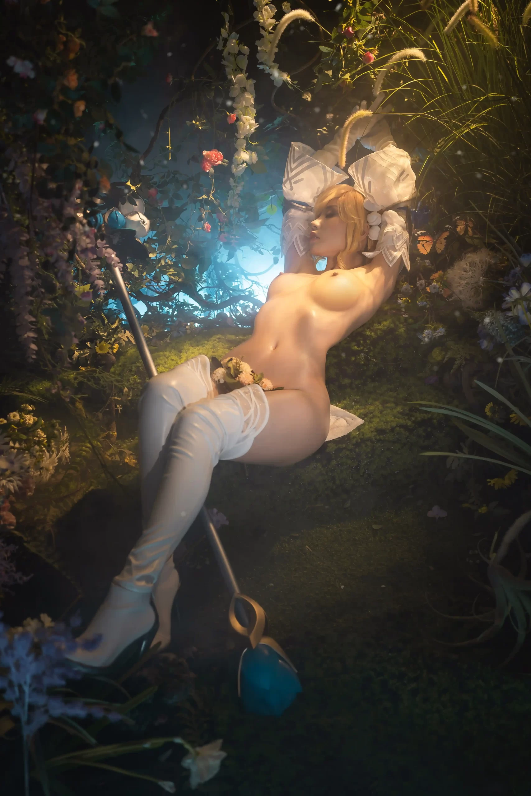 Nekokoyoshi 爆机少女喵小吉 cosplay Lux League of Legends 26 scaled