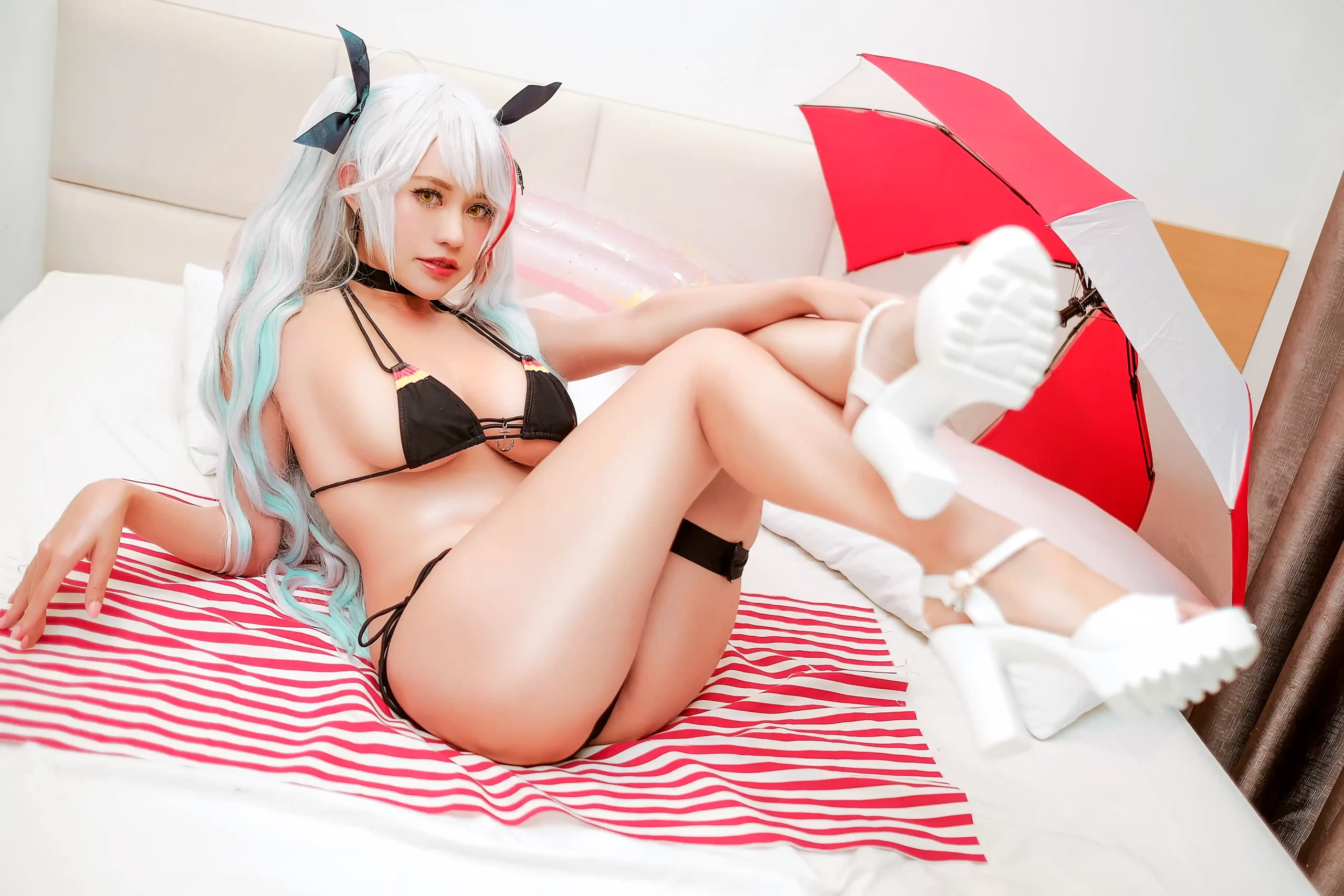 PingPing cosplay Prinz Eugen Swimsuit Azur Lane 20 scaled