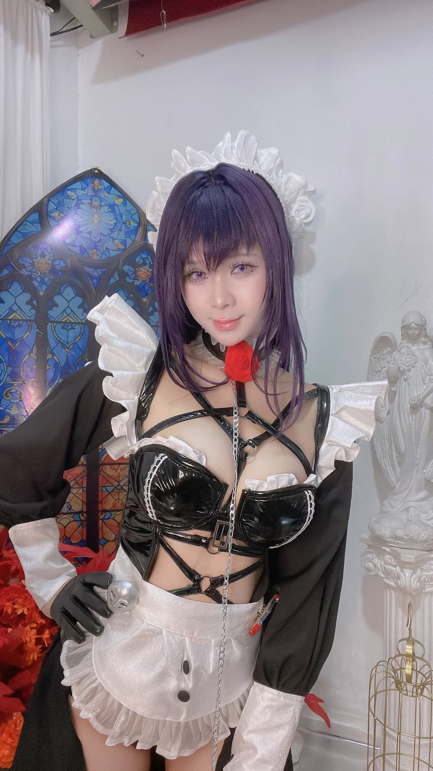 Pyoncos ピオン cosplay Mihara Memorial Cafe NIKKE 42 scaled