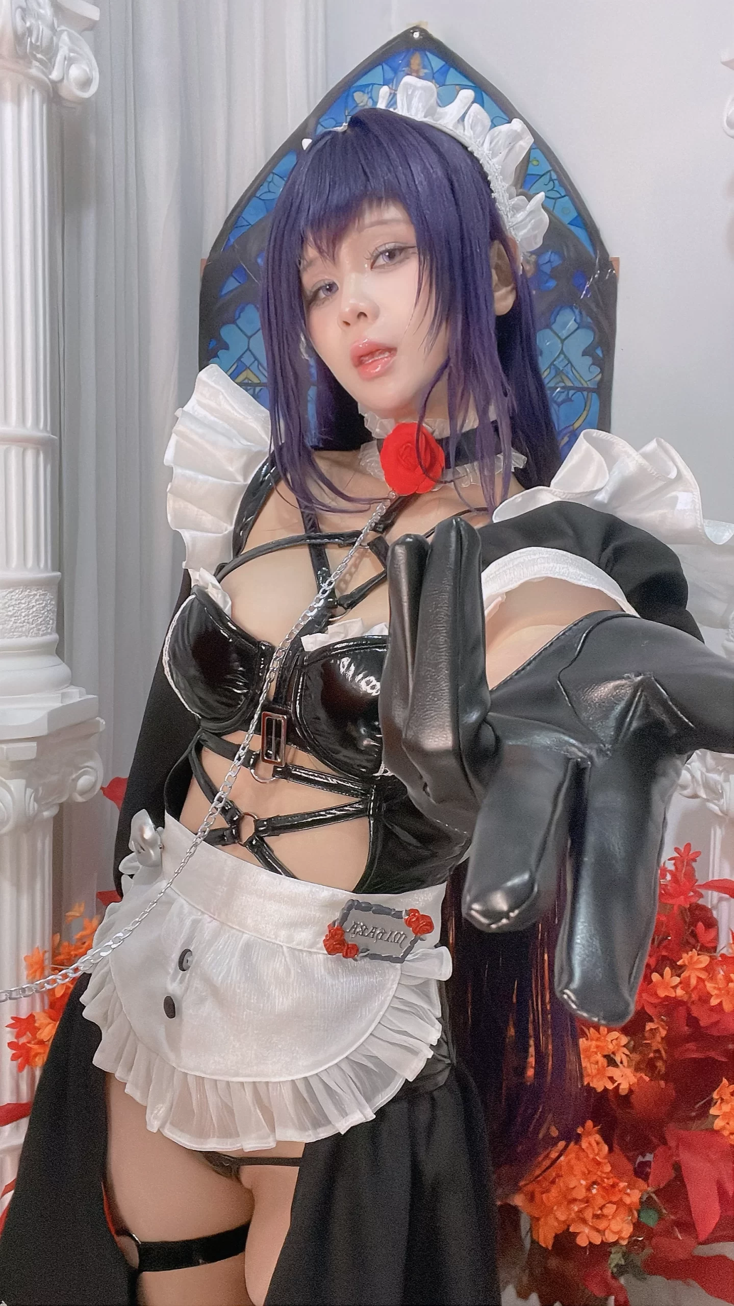 Pyoncos ピオン cosplay Mihara Memorial Cafe NIKKE 51 scaled