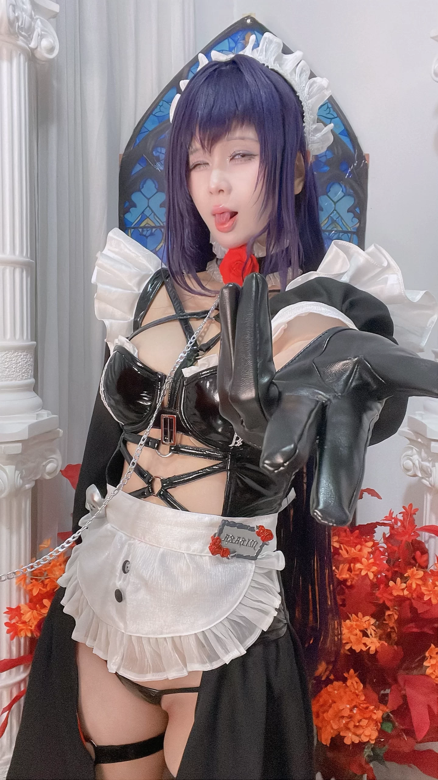 Pyoncos ピオン cosplay Mihara Memorial Cafe NIKKE 52 scaled