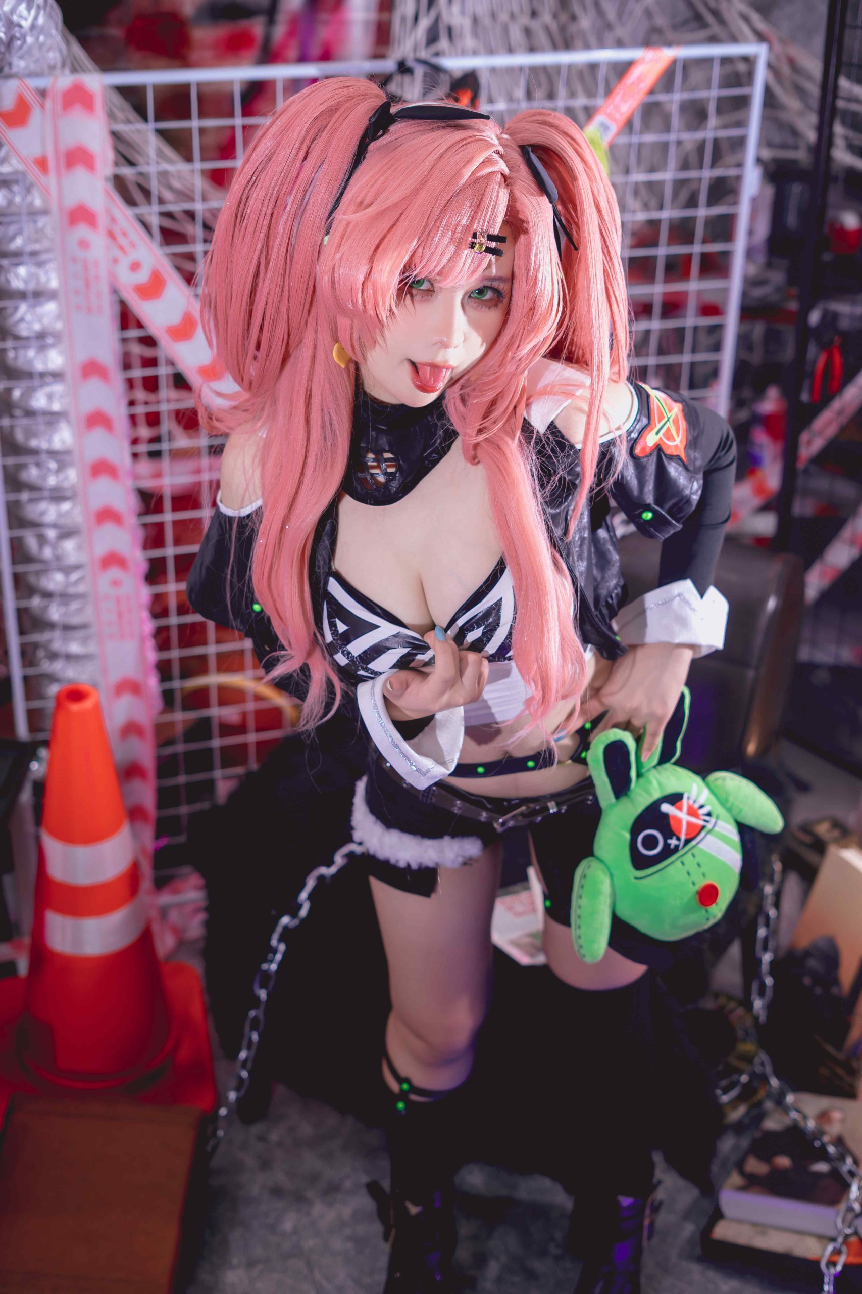 Pyoncos ピオン cosplay Nicole Demara Zenless Zone Zero 3 scaled