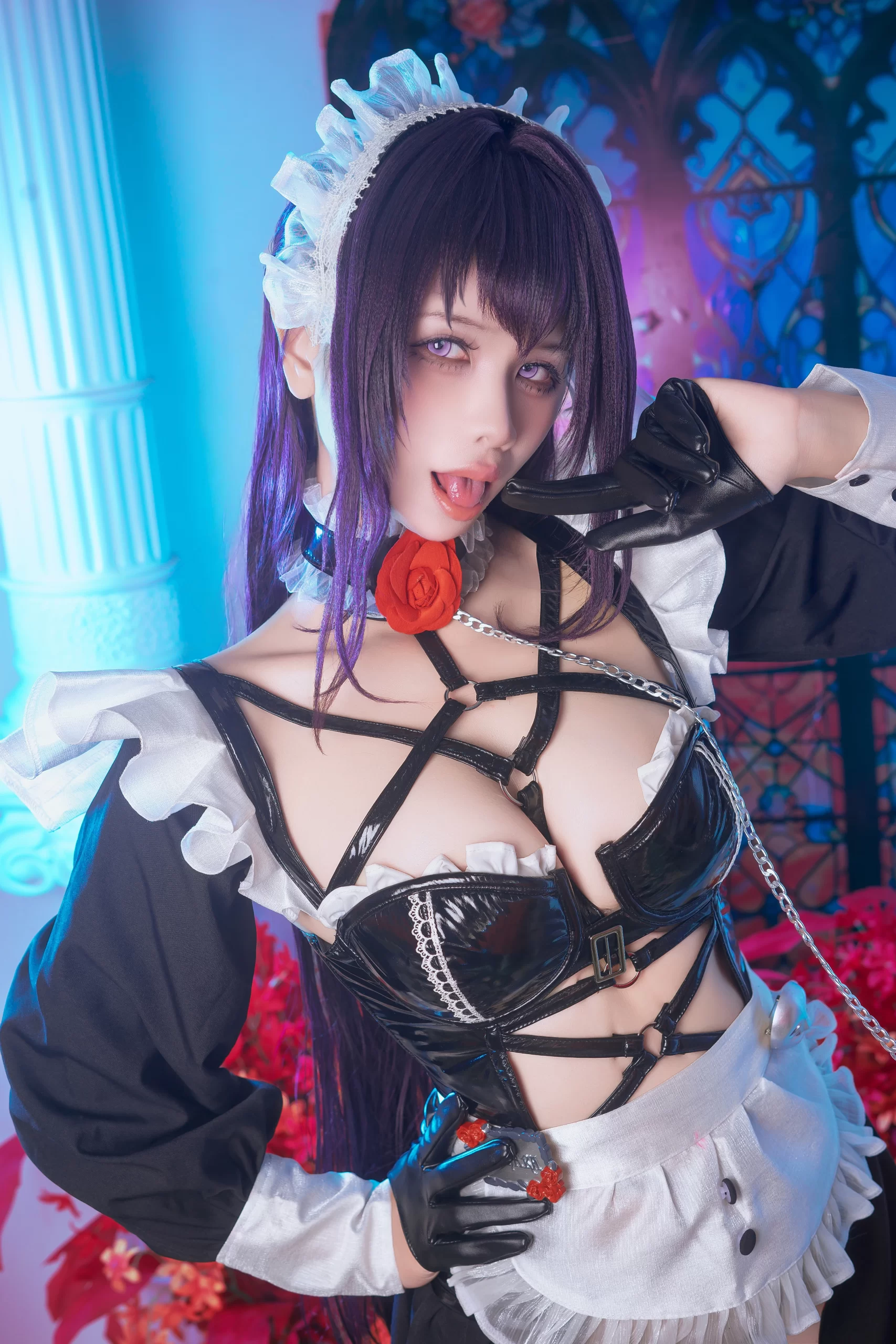 Pyoncos ピオン cosplay Mihara Memorial Cafe NIKKE 10 scaled