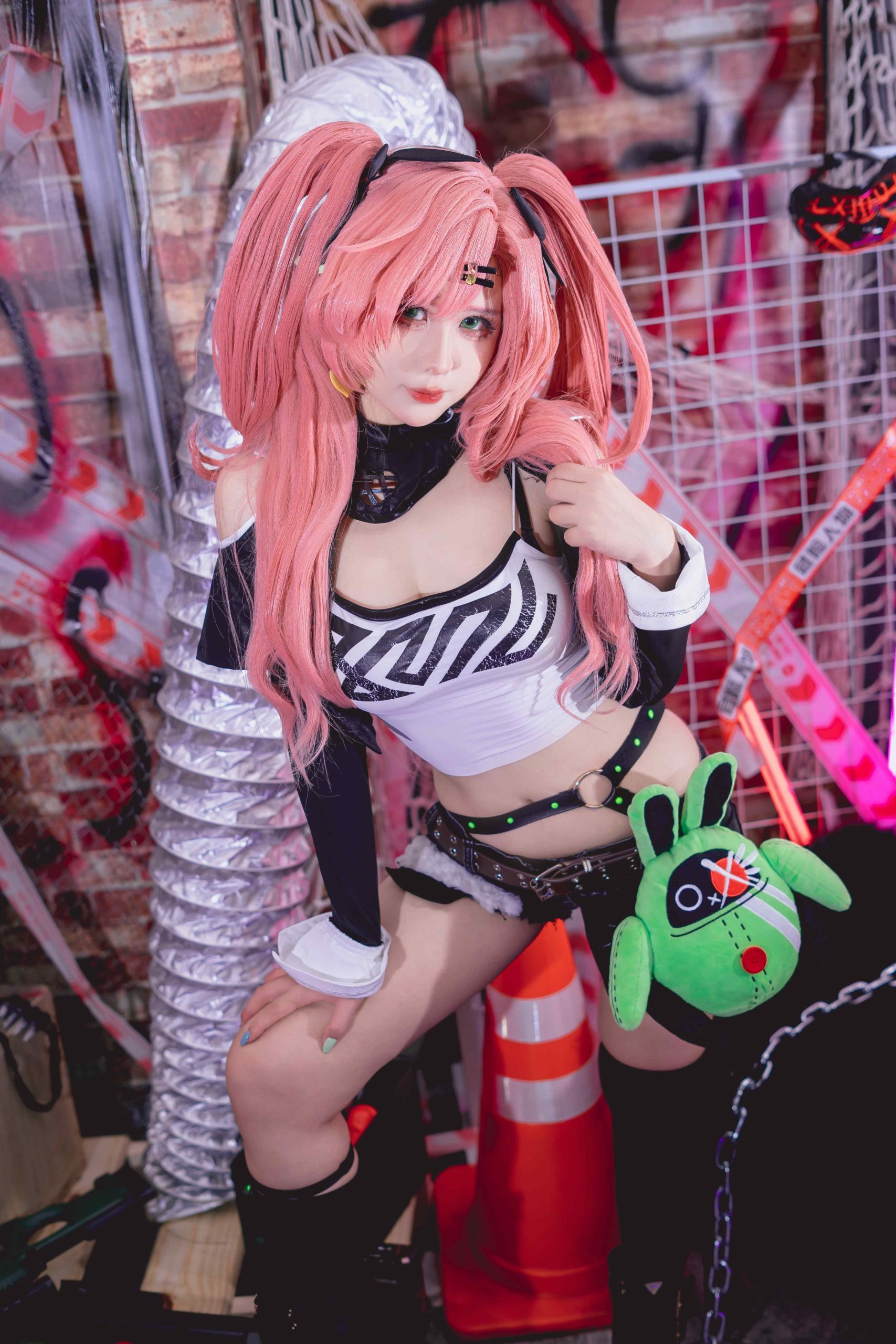 Pyoncos ピオン cosplay Nicole Demara Zenless Zone Zero 9 scaled