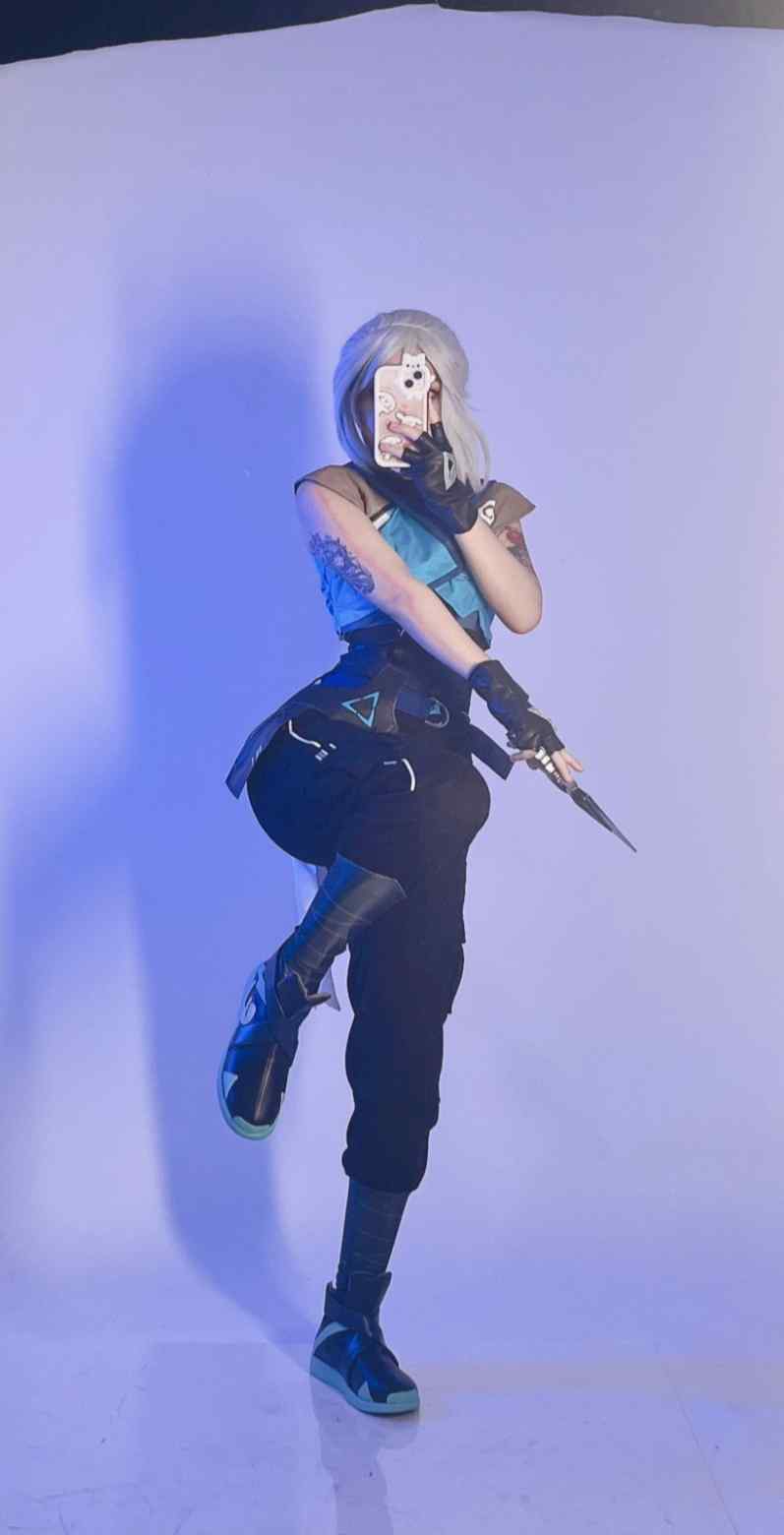 Umeko J cosplay Jett Valorant 93