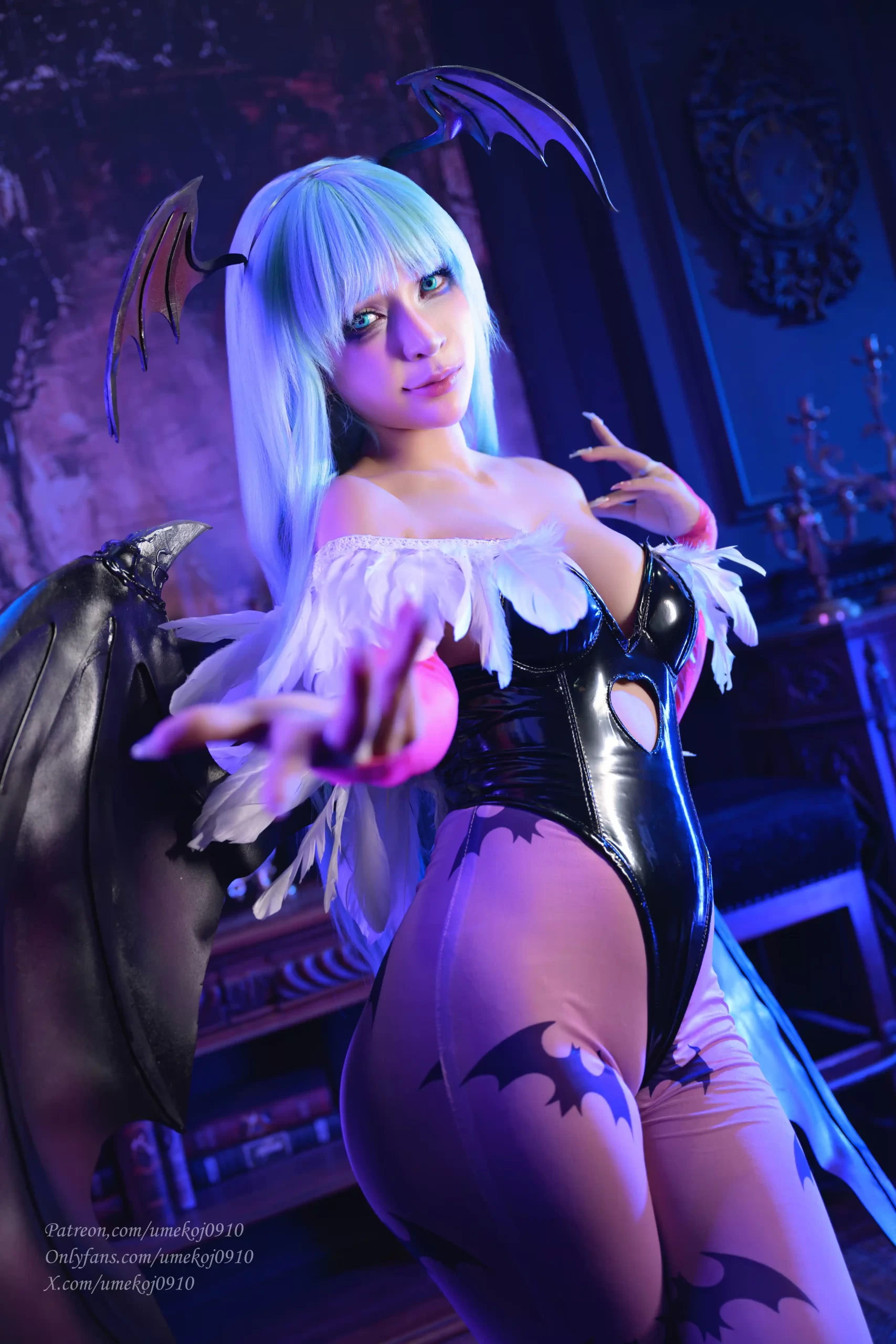 Umeko J cosplay Morrigan Aensland Darkstalkers 12 scaled