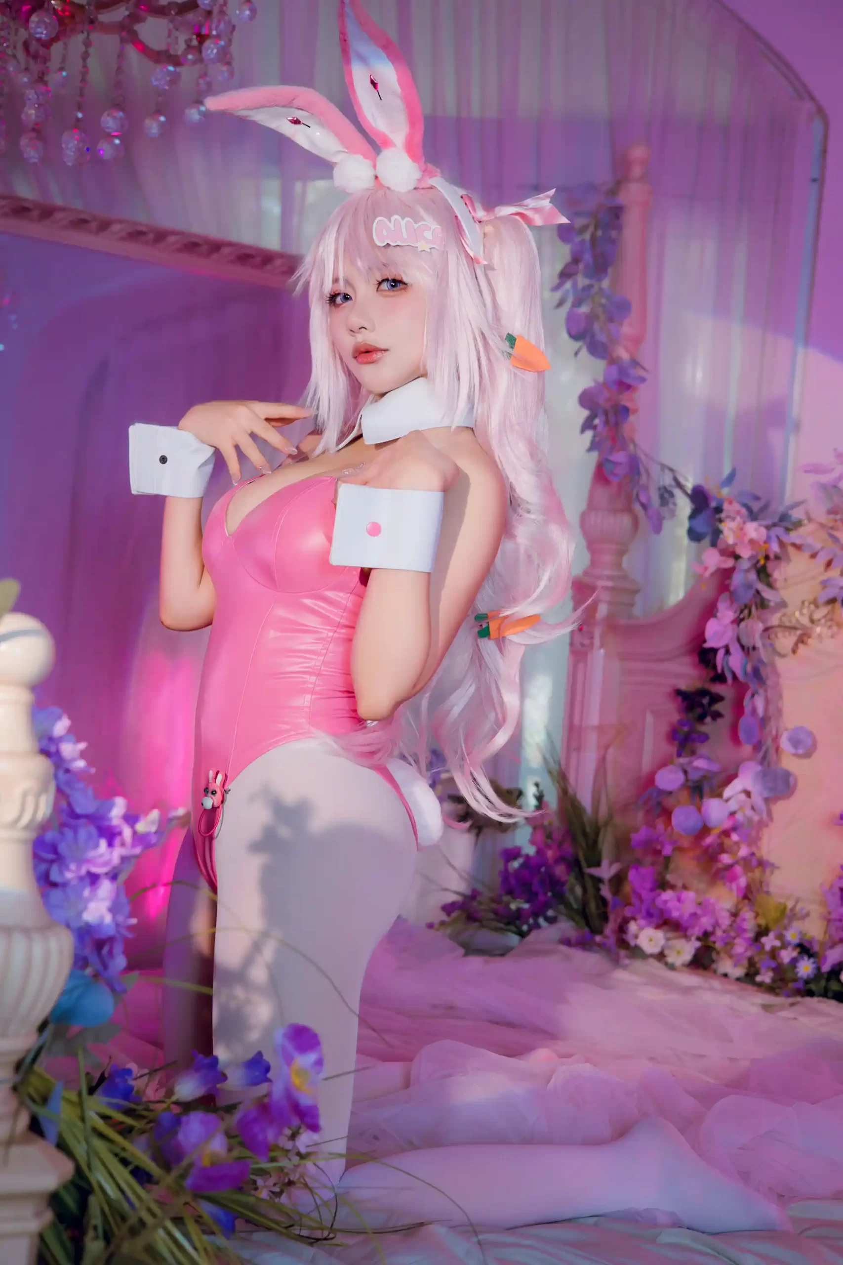 是一只熊仔吗 Shi yi zhixiong zi ma cosplay Alice NIKKE 3 scaled