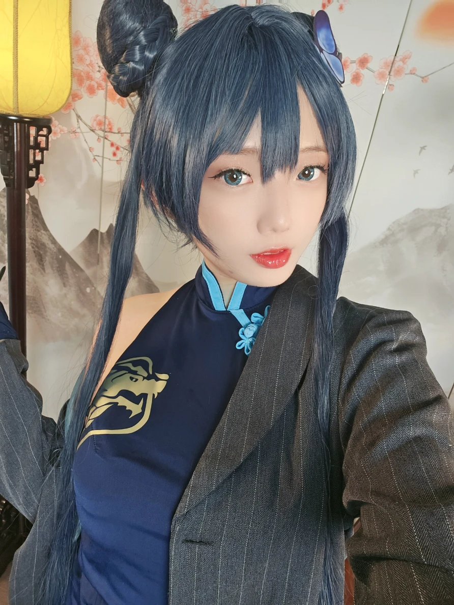 Messie Huang写真 cosplay Kisaki Blue Archive 29