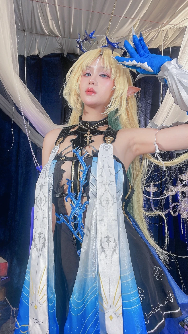 Pyoncos ピオン cosplay Fleurdelys Wuthering Waves 53