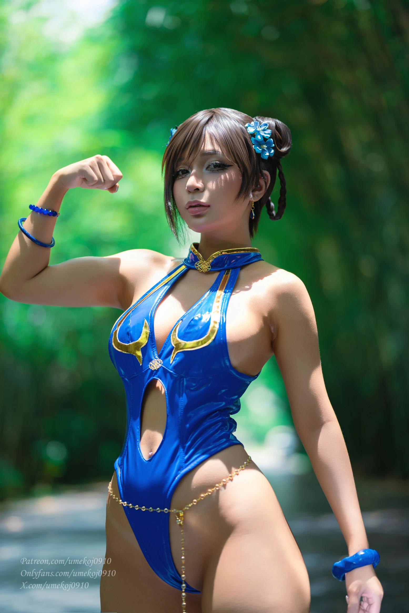 Umeko J cosplay Chun Li Street Fighter 40