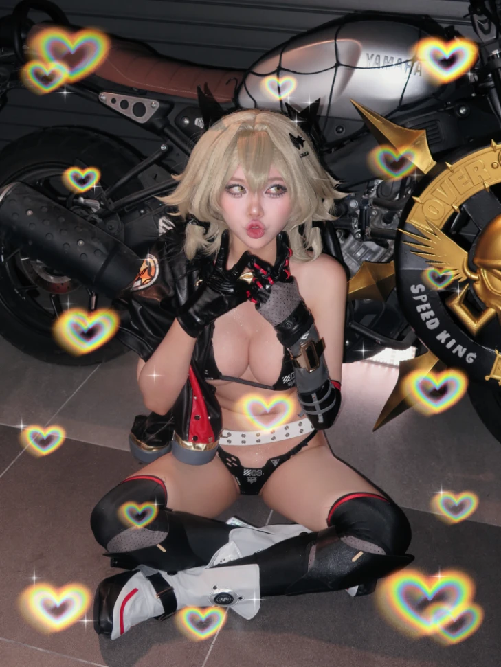 ZinieQ ジニCosplayer cosplay Caesar King Zenless Zone Zero 37